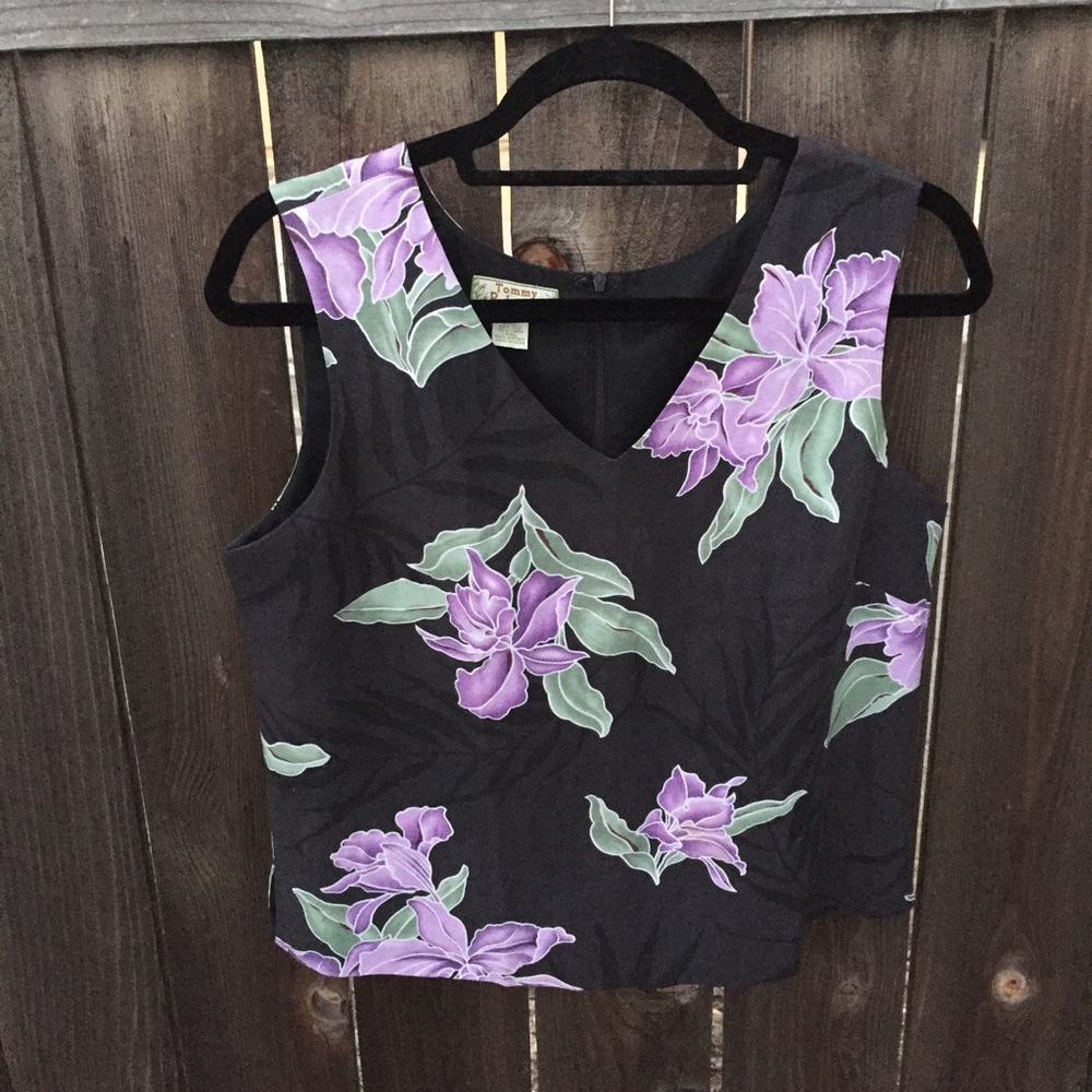 TOMMY BAHAMA TOP WOMENS SZ M BLACK/PURPLE PRINT